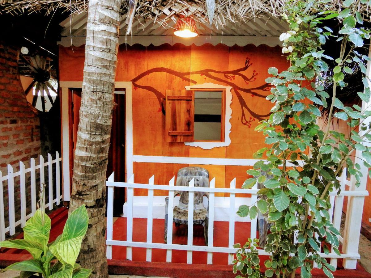 Cresent Bay Beach Hotel Vịnh Arugam Ngoại thất bức ảnh