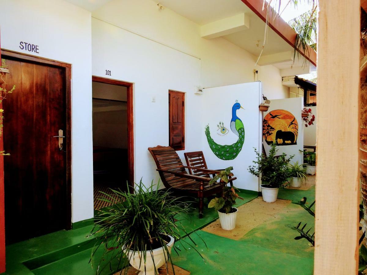 Cresent Bay Beach Hotel Vịnh Arugam Ngoại thất bức ảnh