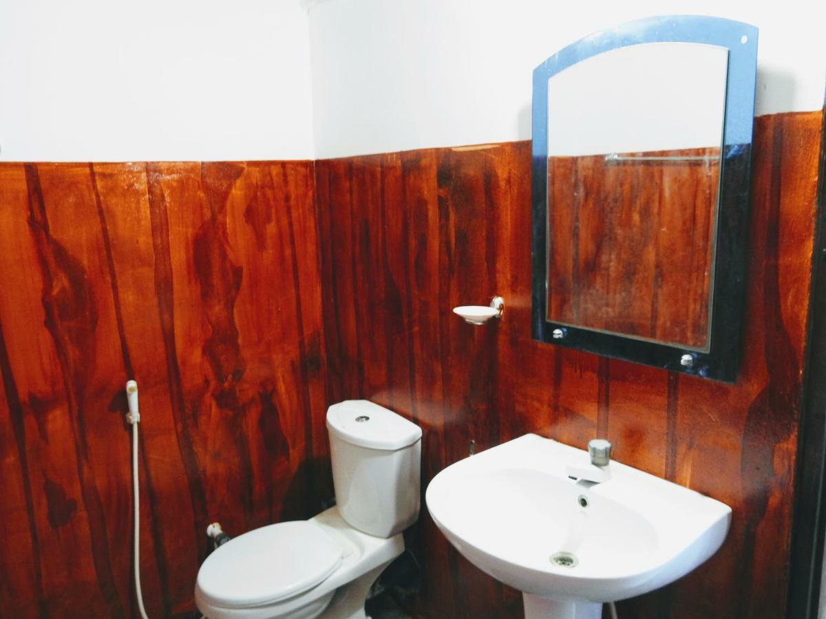 Cresent Bay Beach Hotel Vịnh Arugam Ngoại thất bức ảnh