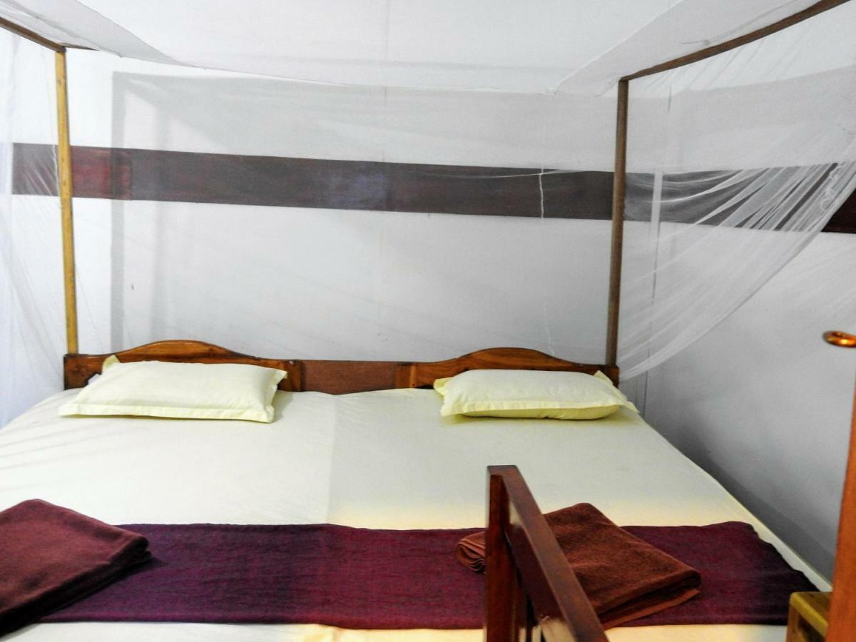 Cresent Bay Beach Hotel Vịnh Arugam Ngoại thất bức ảnh
