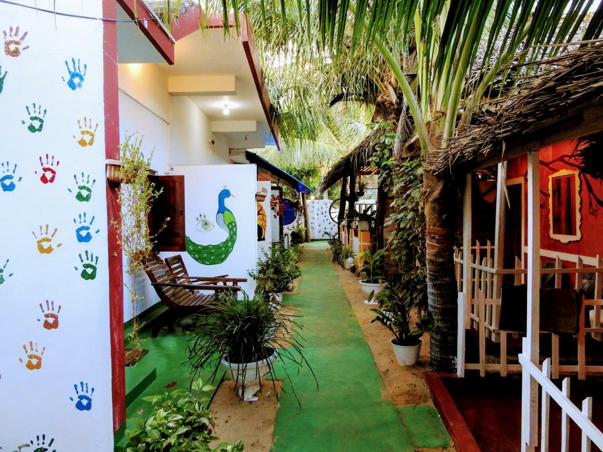 Cresent Bay Beach Hotel Vịnh Arugam Ngoại thất bức ảnh